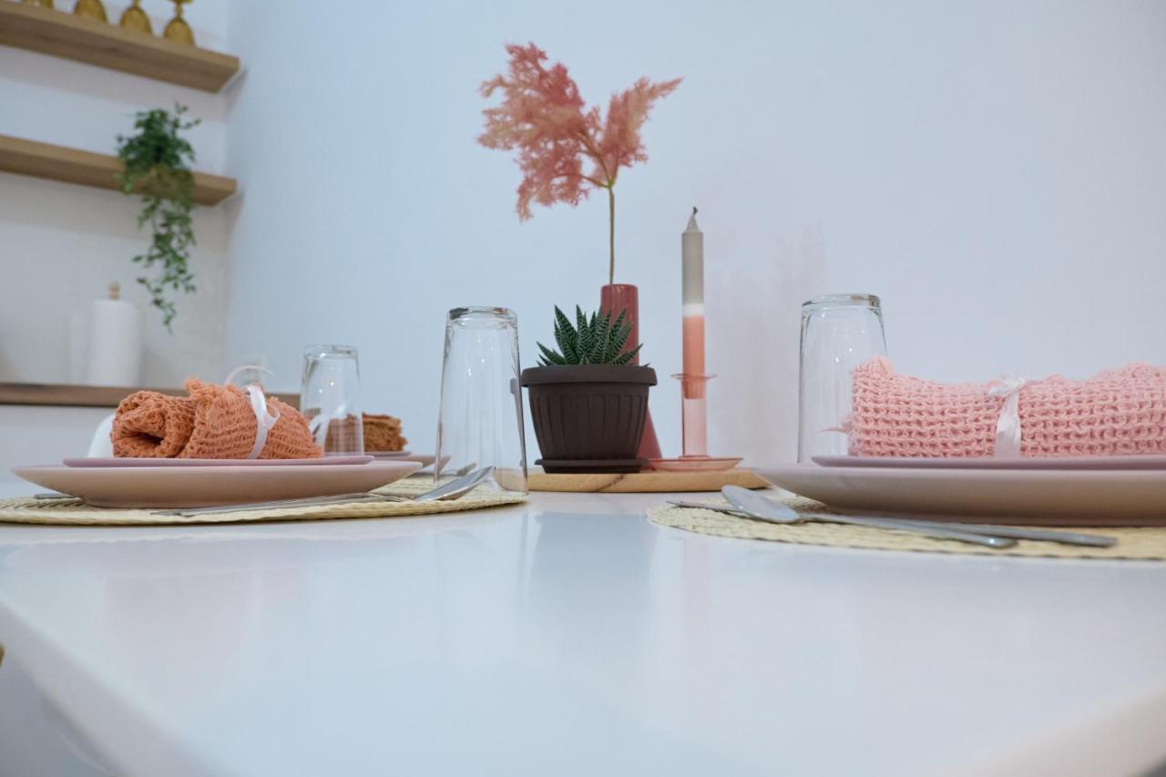 City Center Accomodation - 101 レシツァ エクステリア 写真