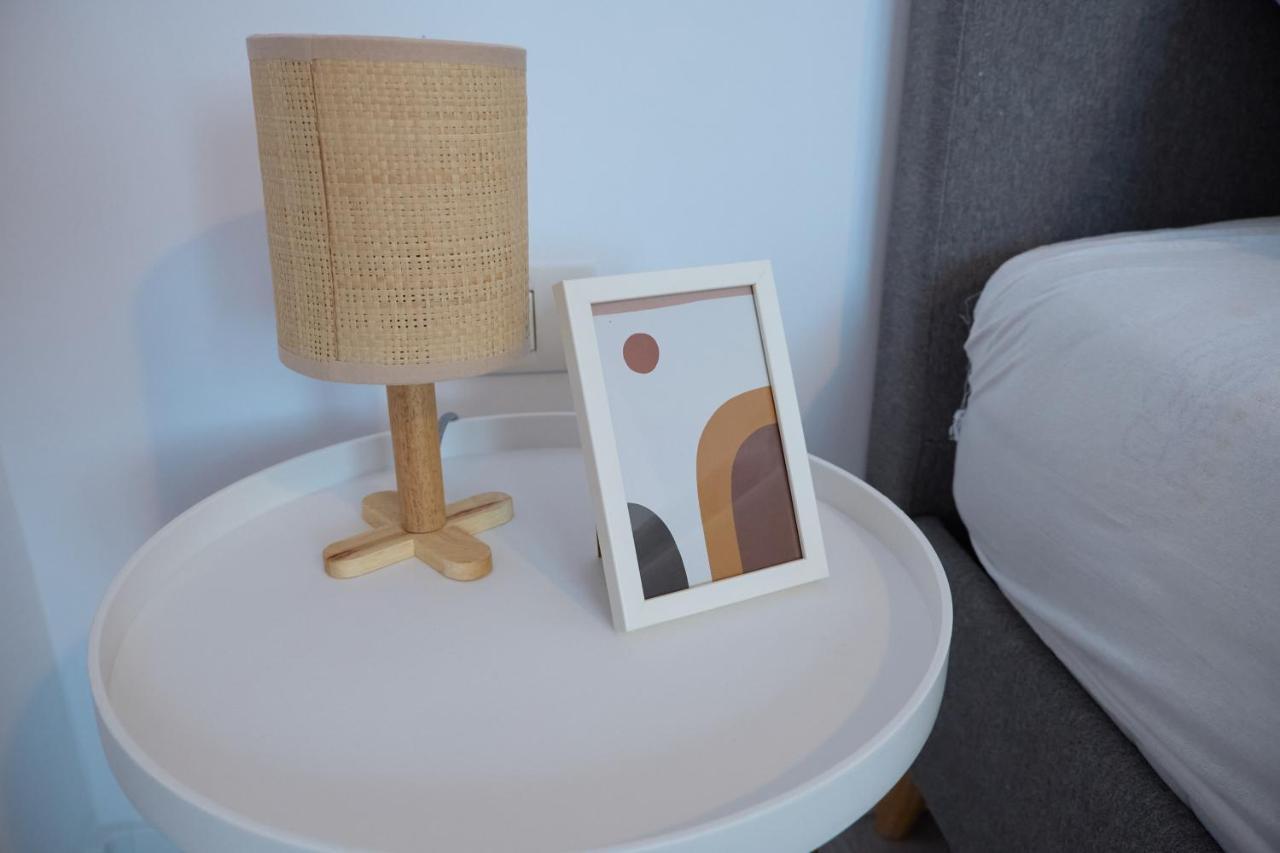 City Center Accomodation - 101 レシツァ エクステリア 写真